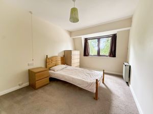 Bedroom- click for photo gallery